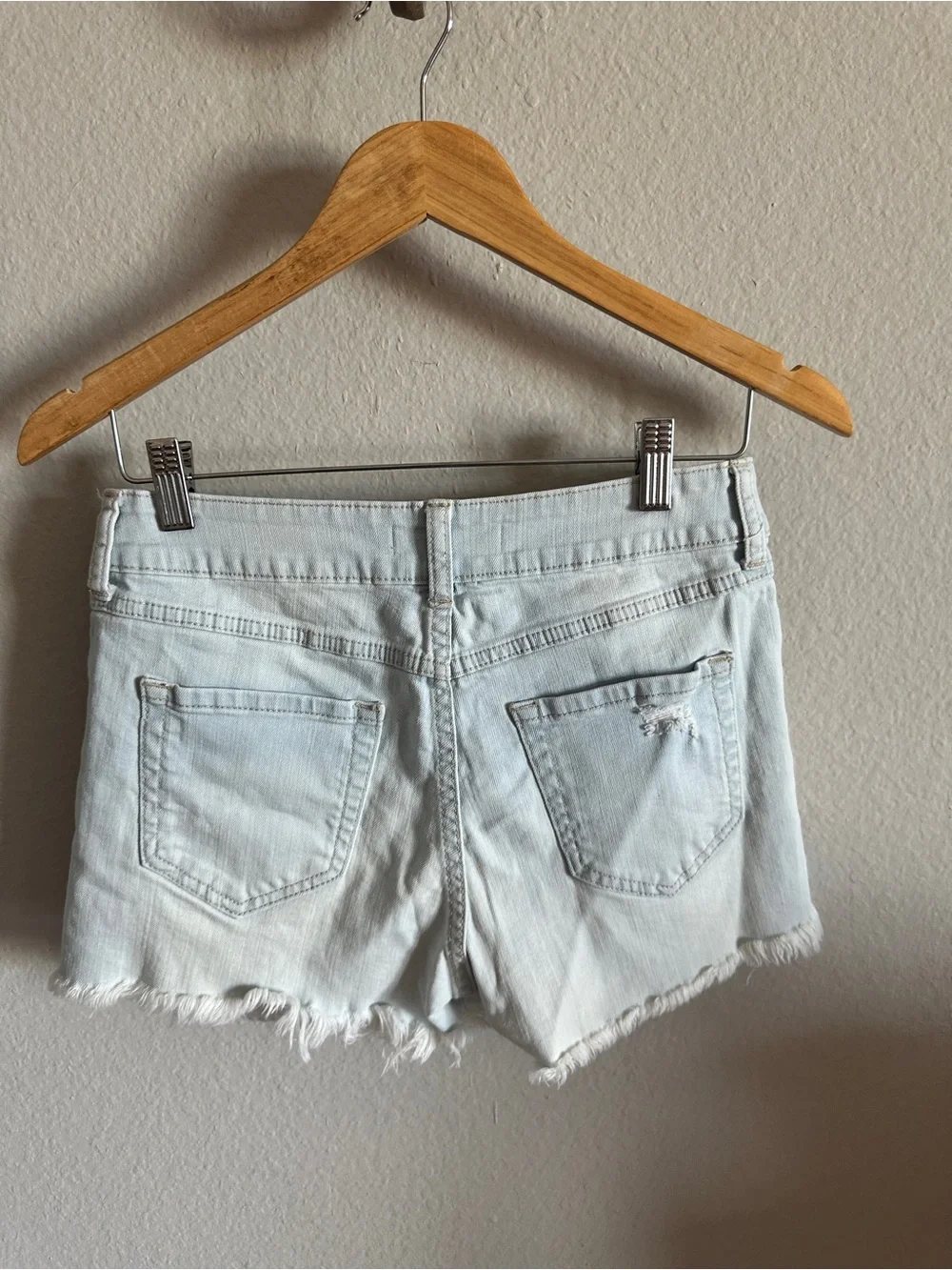 Just USA High Rise Distressed Hi-Lo Denim Shorts Light Blue - Picture 7 of 9